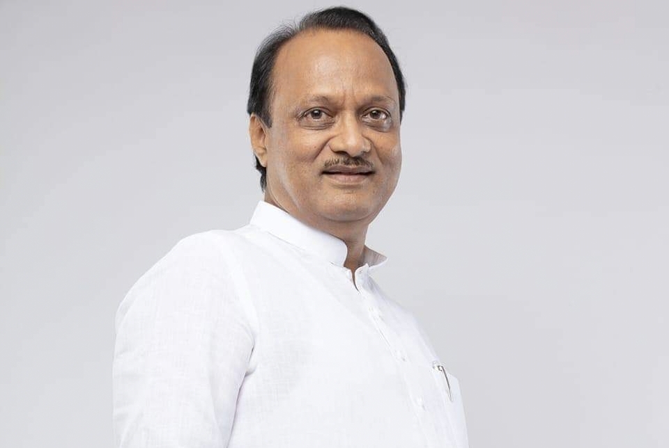 अजित पवार नवनिर्वाचित मंत्र्यांसह शरद पवार यांच्या भेटीला,राष्ट्रवादी पुन्हा एकत्र येण्याचा शरद पवारांना प्रस्ताव, प्रफुल्ल पटेल यांच्या प्रतिक्रियेनंतर मोठ्या उलथापालथी? अजित पवार नवनिर्वाचित मंत्र्यांसह शरद पवार यांच्या भेटीला,राष्ट्रवादी पुन्हा एकत्र येण्याचा शरद पवारांना प्रस्ताव, प्रफुल्ल पटेल यांच्या प्रतिक्रियेनंतर मोठ्या उलथापालथी?