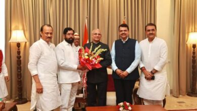 शिंदेंसोबत दोन्ही उपमुख्यमंत्र्यांची रात्री उशिरा खलबतं, मंत्रिमंडळ विस्तार अन् खातेवाटप ठरलं?