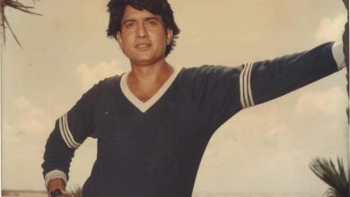 मराठी चित्रपट सृष्टीतील प्रतिभावंत अभिनेते रविंद्र महाजनी काळाच्या पडद्याआड