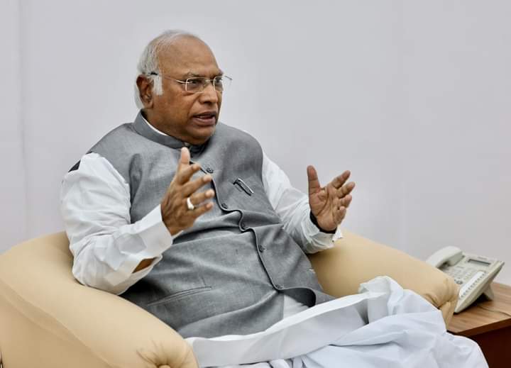 मिशन लोकसभा 2024 : काँग्रेसकडून 39 जणांची कार्यकारिणी जाहीर; महाराष्ट्रातील दोघांचा समावेश