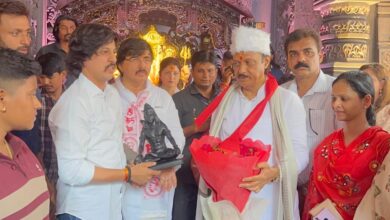 पुण्यातील मानाच्या गणपतींसह गणेश मंडळाच्या बाप्पांचे उपमुख्यमंत्री अजितदादांनी घेतले दर्शन 