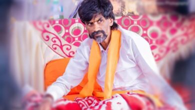 मराठा आरक्षणासाठी 8 डिसेंबरला विशेष अधिवेशन बोलवू, धनंजय मुंडेंच्या आश्वासनानंतर जरांगेंनी सरकारला वेळ वाढवून दिला