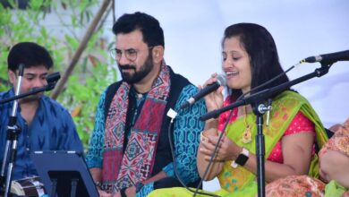 निसर्ग कवी ना. धो. महानोर यांच्या गीतांनी व कवितांनी रम्य ठरली कर्वेनगरवासीयांची दिवाळी पहाट!