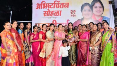 कोथरूड प्रभाग क्रमांक 12 मधील 500 महिलांना साडी आणि भेट वस्तू वाटप