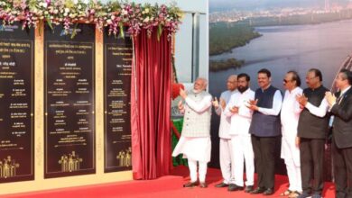 नवी मुंबईत अटल सेतू या भारतातील सर्वात लांब पुलाचे पंतप्रधान नरेंद्र मोदी यांच्या हस्ते उद्घाटन