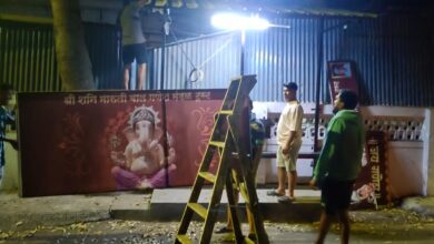 एरंडवण्यातील गणेश मंडळाने सुरू केलेल्या समाजपयोगी वाचनालयावर पालिकेची कारवाई नक्की कशासाठी?  