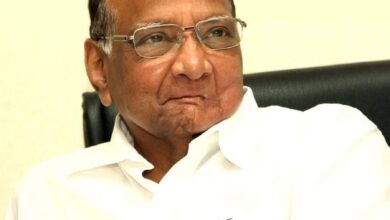 शरद पवारांच्या ताफ्यातील गाड्यांचा भीषण अपघात; दोन गाड्या एकमेकांवर आदळल्या