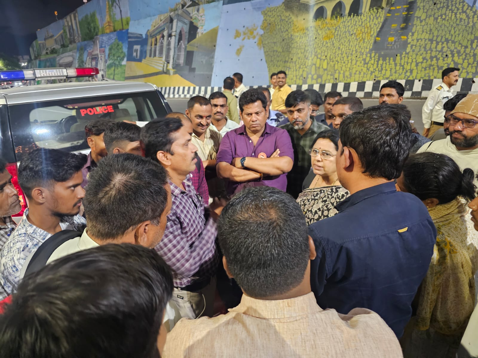 पुणे वाहतुकीसाठी सुलभ आणि सुरक्षित व्हावे यासाठी महानगरपालिका आणि पोलीस यांची एकत्रित बैठक घेणार – खासदार मेधा कुलकर्णी