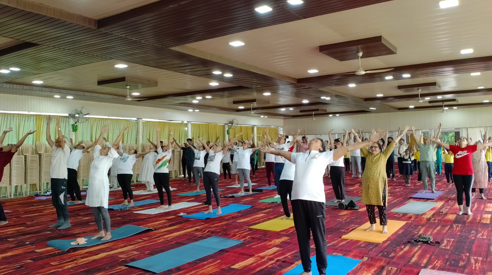 सोमेश्वर फाउंडेशनच्या वतीने आयोजित “महिला सशक्तीकरण” आंतरराष्ट्रीय योग दिन 2024 योगदिन उत्साहात साजरा..