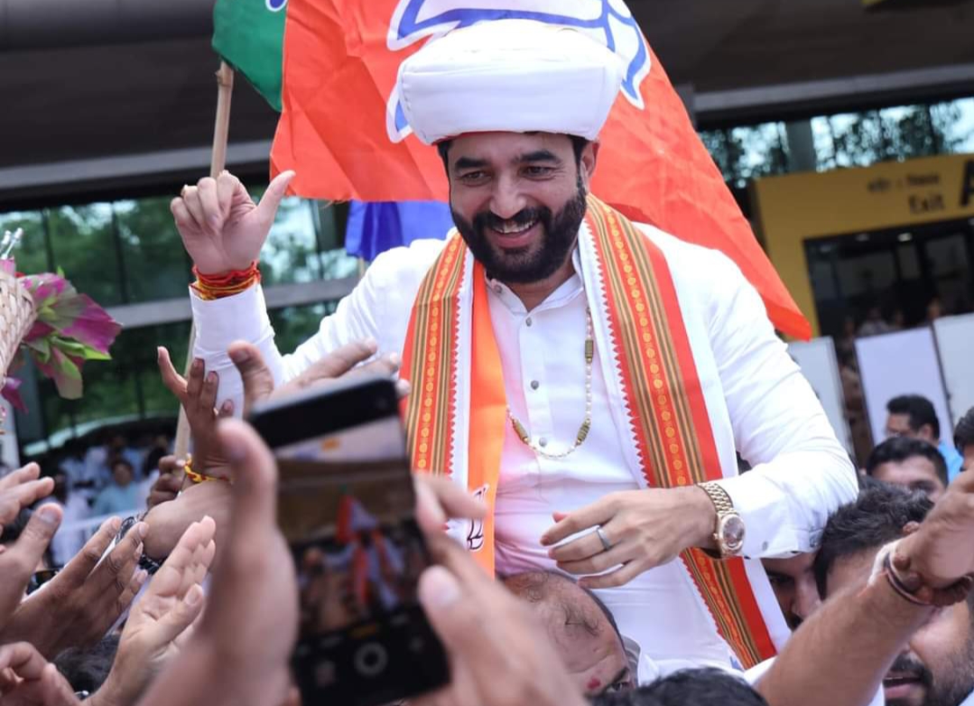 पुणेकरांनो, तुमच्यासाठी शब्दही अपुरे पडतील! मुरलीधर मोहोळ पुणेकरांसाठी भावनिक..