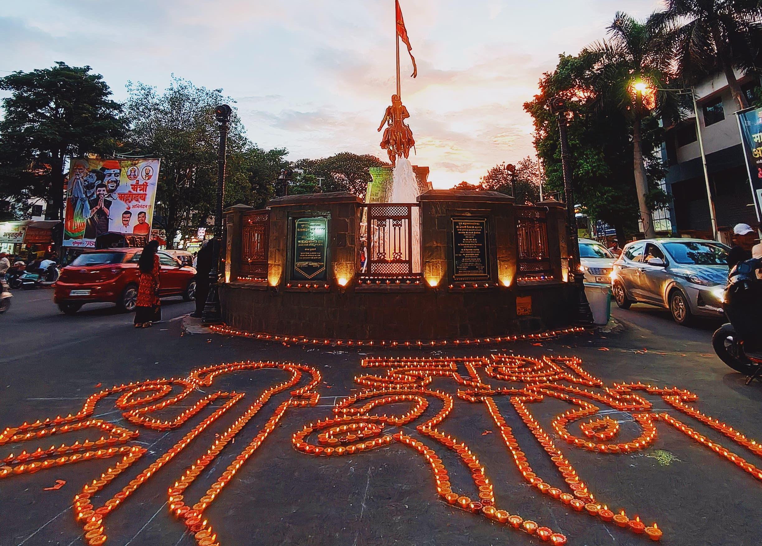 हजारो दिवे लावत केंद्रीय मंत्री  मुरलीधर मोहोळ यांचे कोथरूडमध्ये स्वागत…