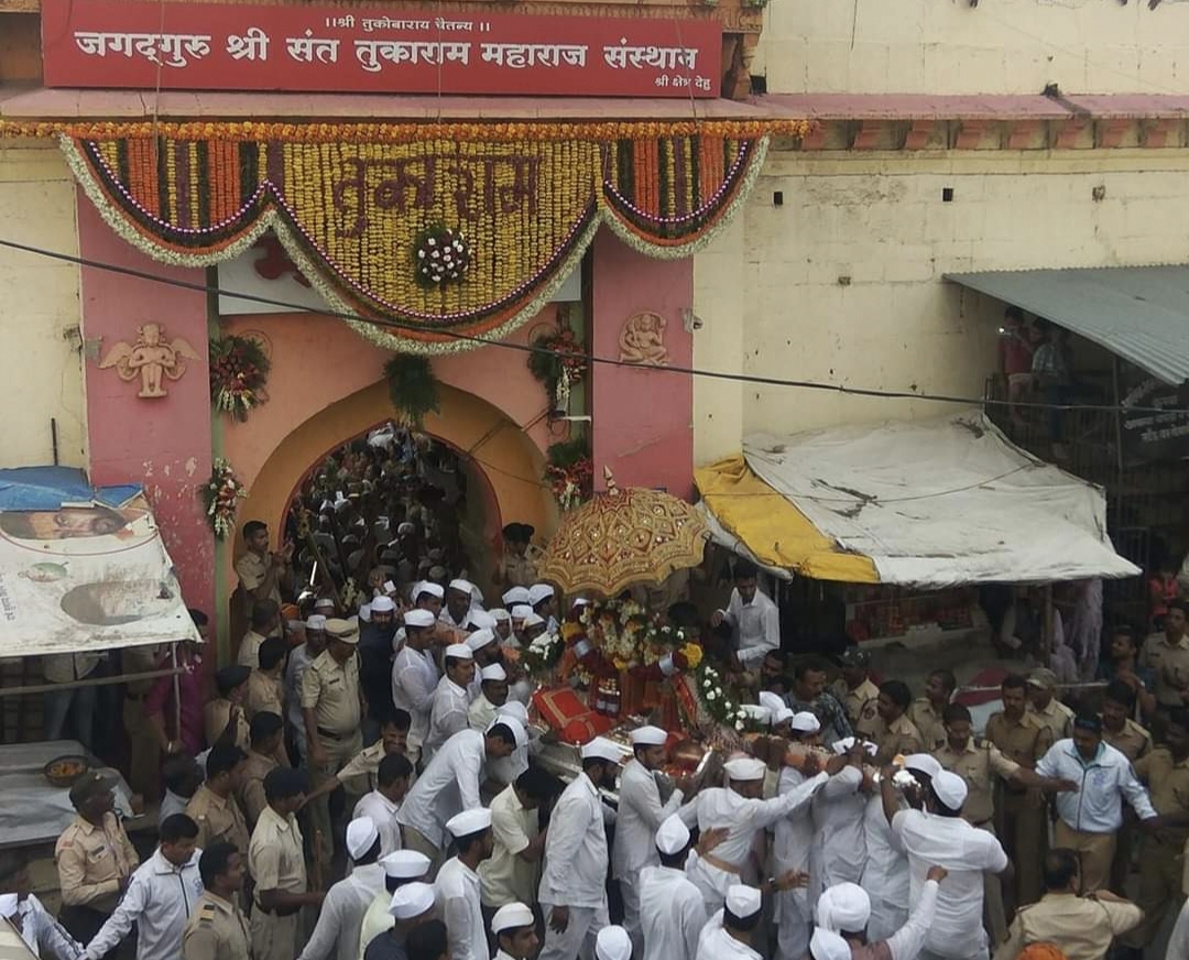 पालखी मुक्कामाच्या परिसरात साफसफाईची कामे अपुरी