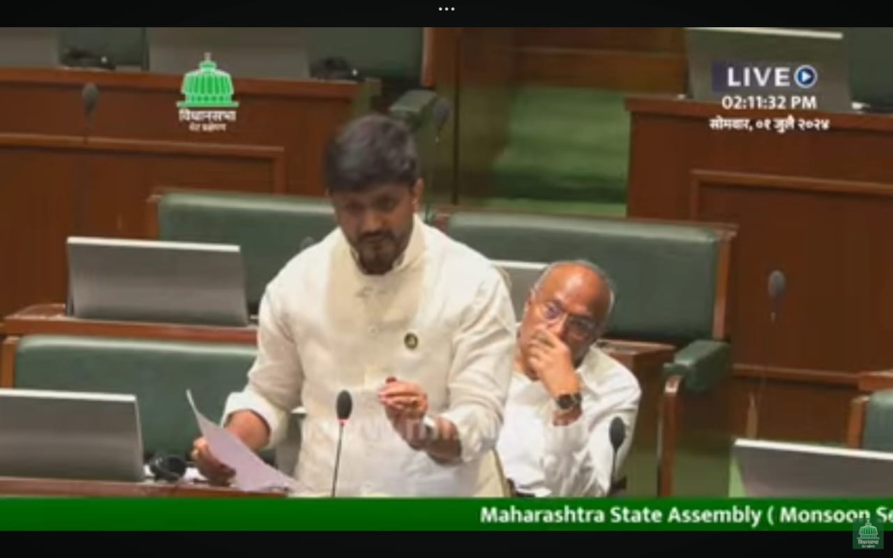 होर्डिंगची उंची व रुंदी याचे ऑडिट करण्यासाठी शासनास निर्देश द्यावे आमदार सिद्धार्थ शिरोळे यांचा लक्षवेधी चर्चेत सहभाग होर्डिंगची उंची व रुंदी याचे ऑडिट करण्यासाठी शासनास निर्देश द्यावे आमदार सिद्धार्थ शिरोळे यांचा लक्षवेधी चर्चेत सहभाग