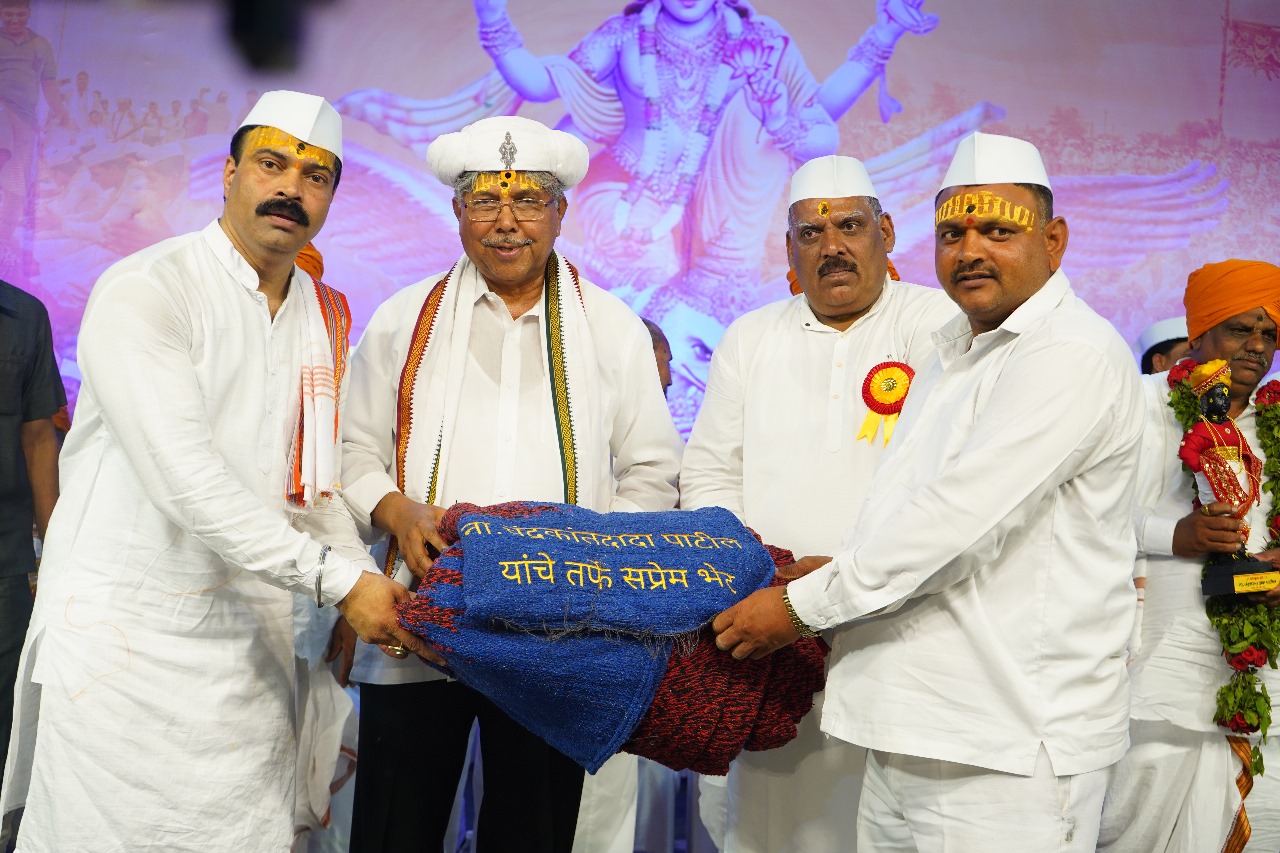 जो जे वांच्छिल तो ते लाहो… मंत्री चंद्रकांत पाटील यांचा वारकऱ्यांसाठी संकल्प;भक्तीमय वातावरण आणि अलोट गर्दीत संतपूजन सोहळा संपन्न