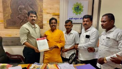 कचरा भरलेल्या टेम्पोसह पुणे महापालिकेला घेराव घालण्याचा इशारा.. कचरा वाहक वेचक संघटना आक्रमक