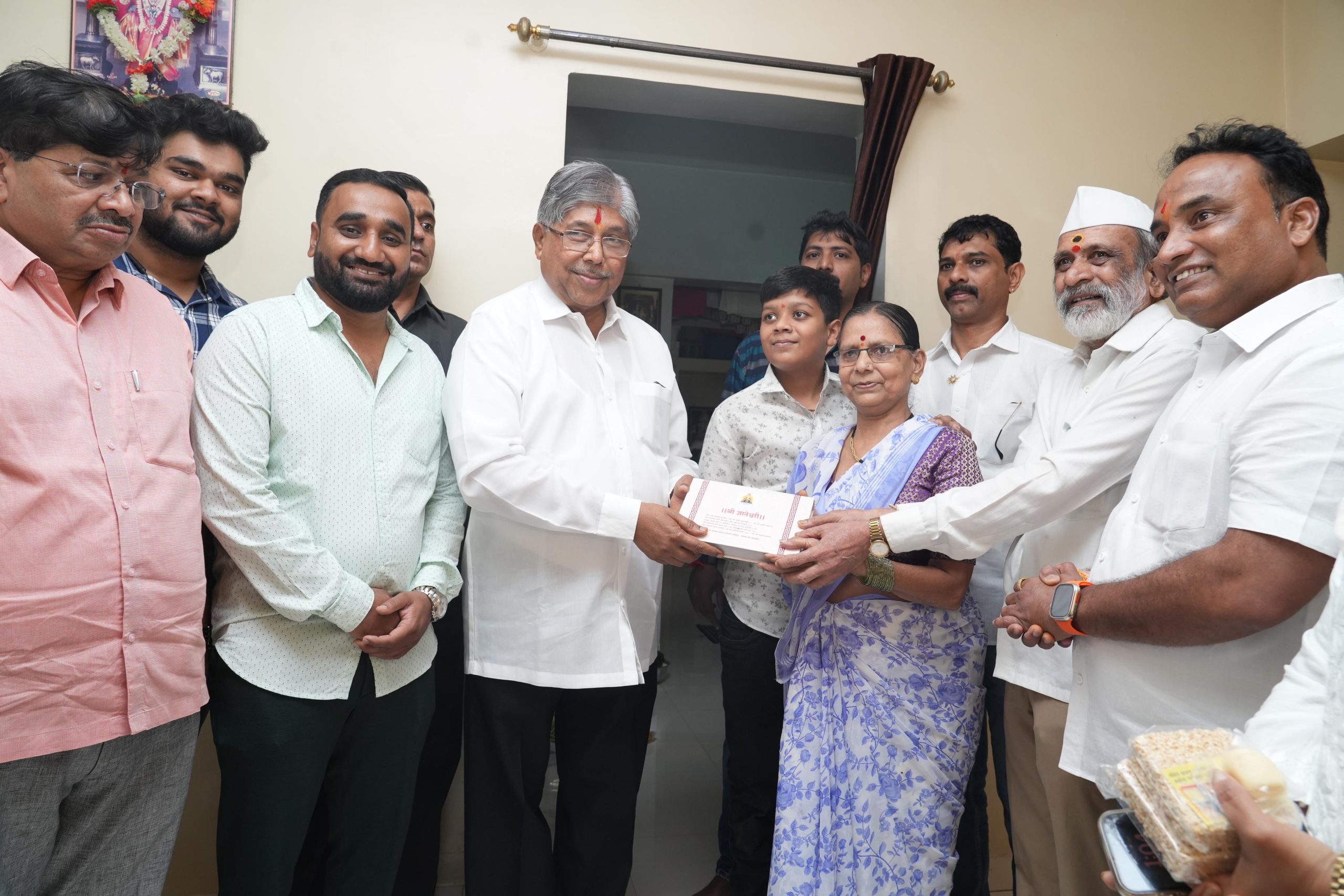 माऊलींच्या जयंतीनिमित्त कोथरुडमध्ये घरोघरी ज्ञानेश्वरी उपक्रम, मंत्री चंद्रकांत पाटील यांचा पुढाकार