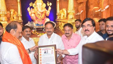 उपमुख्यमंत्री अजित पवार यांनी घेतले पुण्यनगरीतील मानाच्या गणपतींचे दर्शन…
