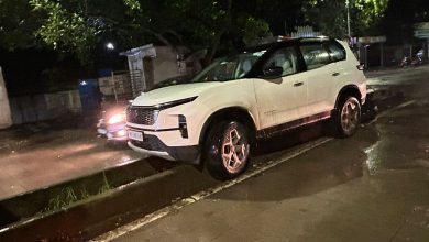 गुजरात कॉलनी ते मोकाटे जलतरण तलाव रस्त्यावर सदोष रस्ता दुभाजकामुळे अपघातांची मालिका, तातडीने दुरुस्तीची गिरीश गुरनानी यांची मागणी 