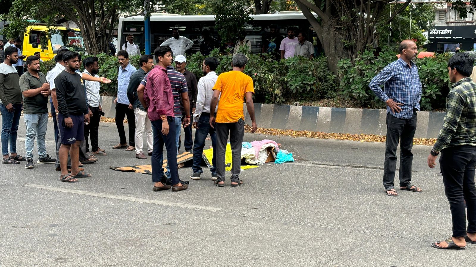 कोथरूडमध्ये भीषण अपघात ; मिक्सरच्या चाकाखाली सापडून तरुणीचा मृत्यू