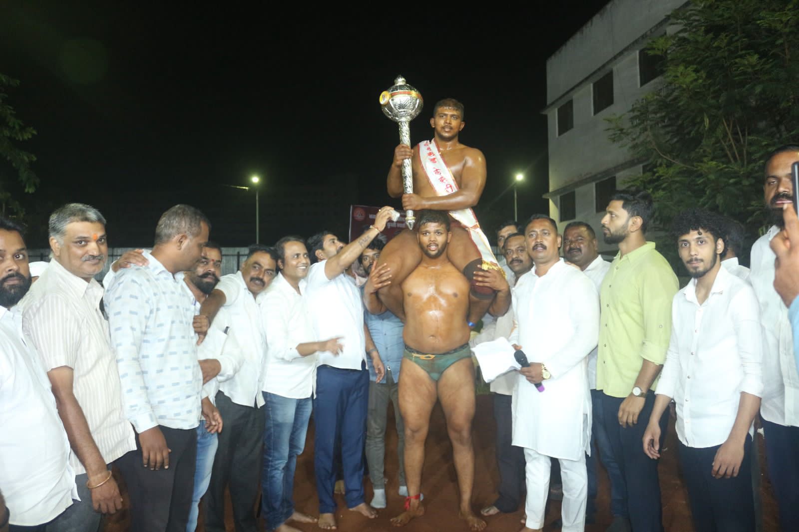 इंदापुरचा पै गणेश खड़के ठरला कुमार कोथरुड केसरीचा मानकरी