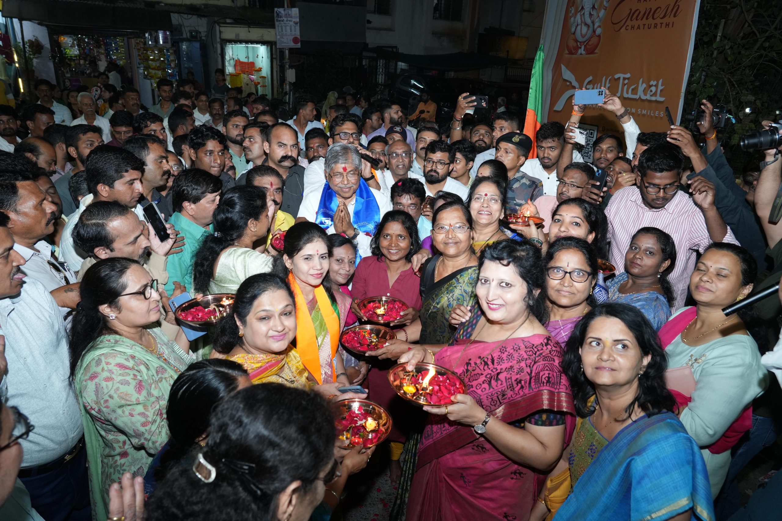 चंद्रकांत पाटील यांची कोथरूड मतदार संघातून उमेदवारी जाहीर होताच कार्यकर्त्यांचा जल्लोष