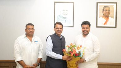 चंद्रकांत पाटील यांना बहुमताने विजयी करण्याचे आश्वासन अमोल बालवडकर यांनी उपमुख्यमंत्री देवेंद्र फडणवीसांना दिले.