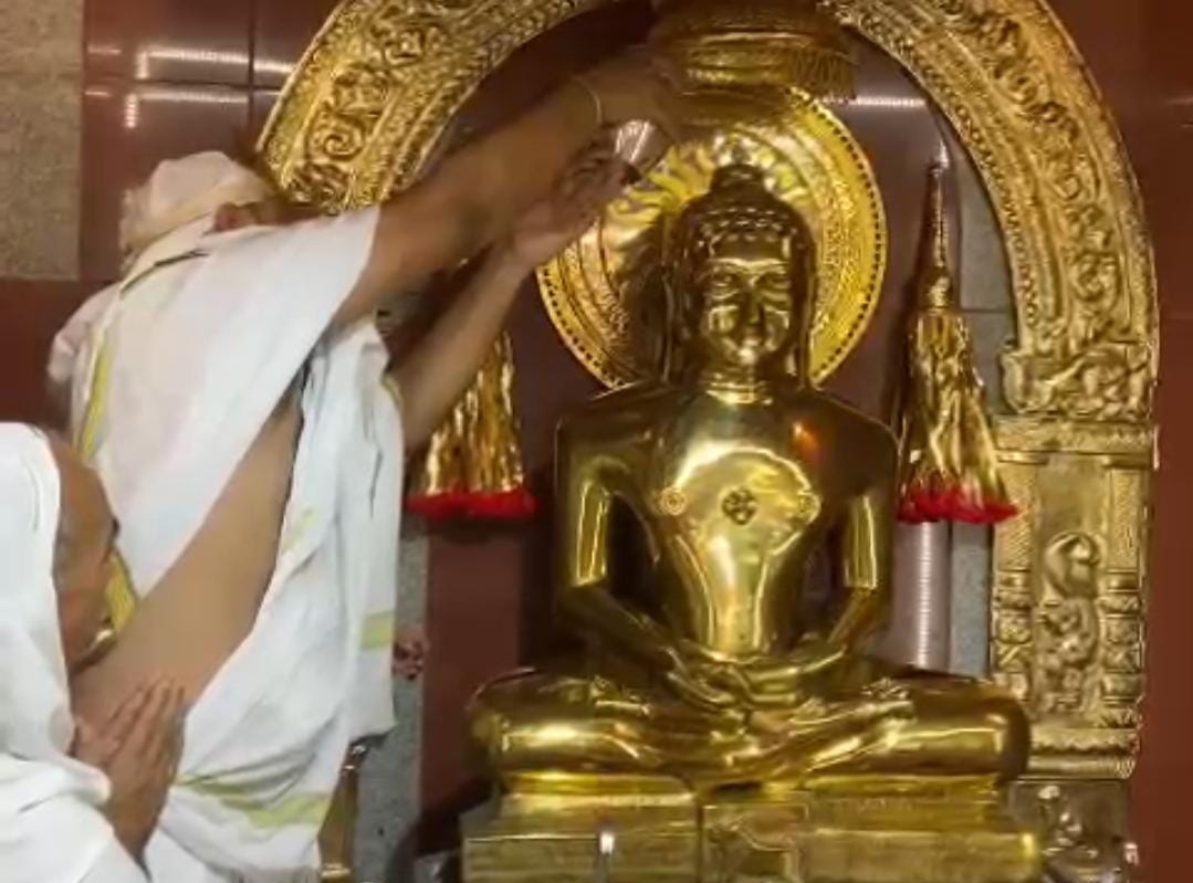 कोथरूड येथील चांदणी चौक दिगंबर जैन मंदिरात महावीर निर्वाण कल्याणक महोत्सव संपन्न..