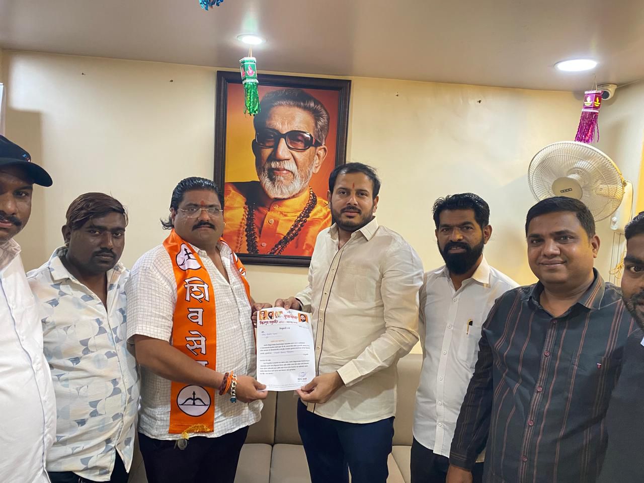 शिवसेना कोथरूड युवा सेना अध्यक्षपदी देवेंद्र सुतार यांची निवड शिवसेना कोथरूड युवा सेना अध्यक्षपदी देवेंद्र सुतार यांची निवड