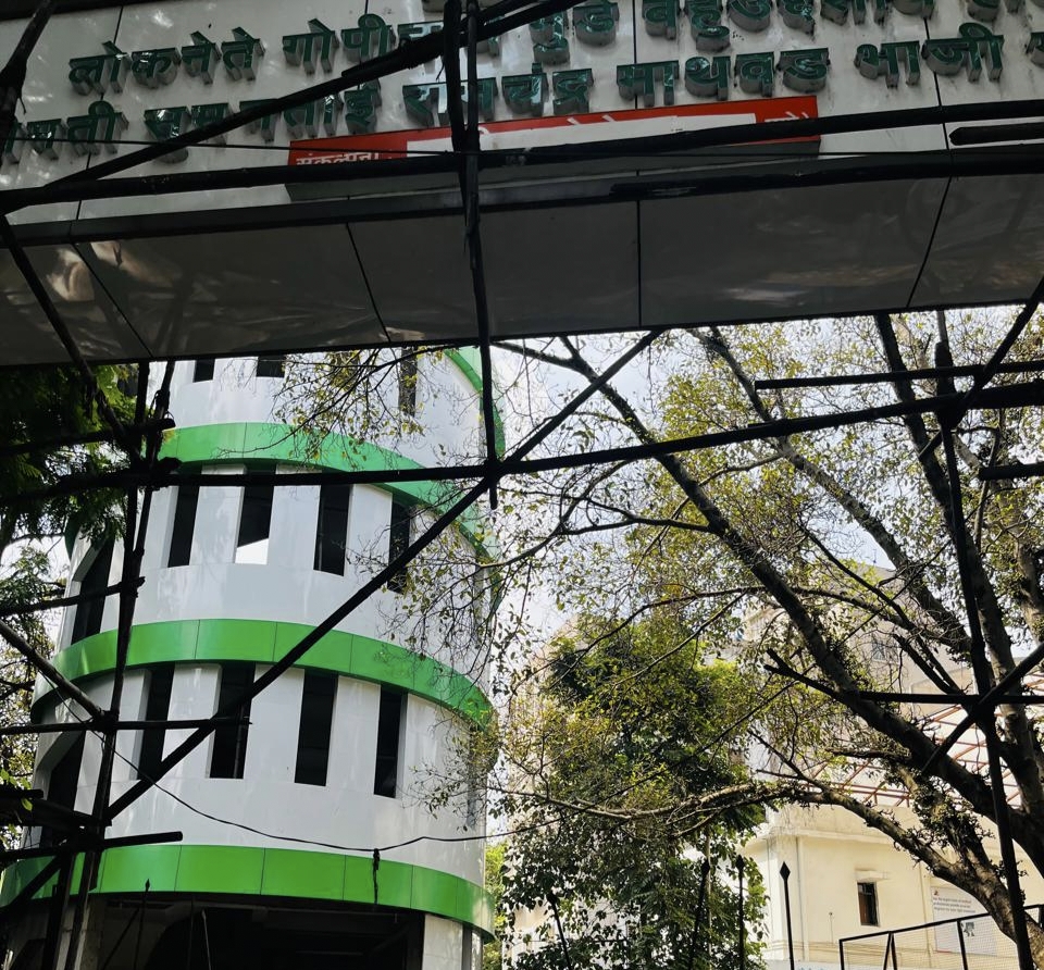 कोथरूड मधील लोकनेते गोपीनाथ मुंडे बहुउद्देशीय हॉल व श्रीमती सुमनताई माथवड भाजी मार्केट तातडीने खुले करावे अन्यथा तीव्र आंदोलन करणार गिरीश गुरनानी कोथरूड मधील लोकनेते गोपीनाथ मुंडे बहुउद्देशीय हॉल व श्रीमती सुमनताई माथवड भाजी मार्केट तातडीने खुले करावे अन्यथा तीव्र आंदोलन करणार गिरीश गुरनानी