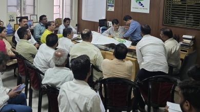 वारजेतील प्रश्नांसंदर्भात वारजे विकास कृती समितीची महापालिकेत अधिकाऱ्यांबरोबर बैठक.. विविध मुद्द्यांवर चर्चा..
