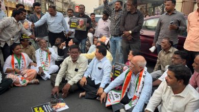 अभिनेते राहूल सोलापूरकर यांच्या वक्तव्याच्या निषेधार्थ राष्ट्रवादी काँग्रेस पक्षाचे पुण्यात आंदोलन