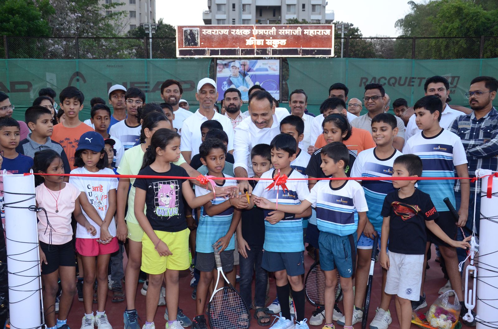 कर्वेनगर मधील स्वराज्यरक्षक छत्रपती संभाजी महाराज क्रीडा संकुलमधील आंतरराष्ट्रीय दर्जाच्या दोन सिंथेटीक टेनिस कोर्टचा नूतनीकरण सोहळा उत्साहात संपन्न… कर्वेनगर मधील स्वराज्यरक्षक छत्रपती संभाजी महाराज क्रीडा संकुलमधील आंतरराष्ट्रीय दर्जाच्या दोन सिंथेटीक टेनिस कोर्टचा नूतनीकरण सोहळा उत्साहात संपन्न…