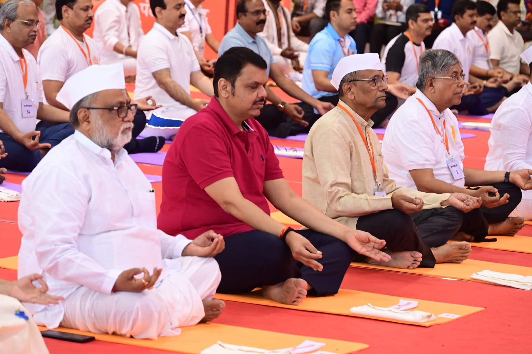 भक्ती आणि योगाच्या माध्यमातून आरोग्यदायी समाज निर्मितीसाठी प्रयत्न करूया – मुख्यमंत्री देवेंद्र फडणवीस