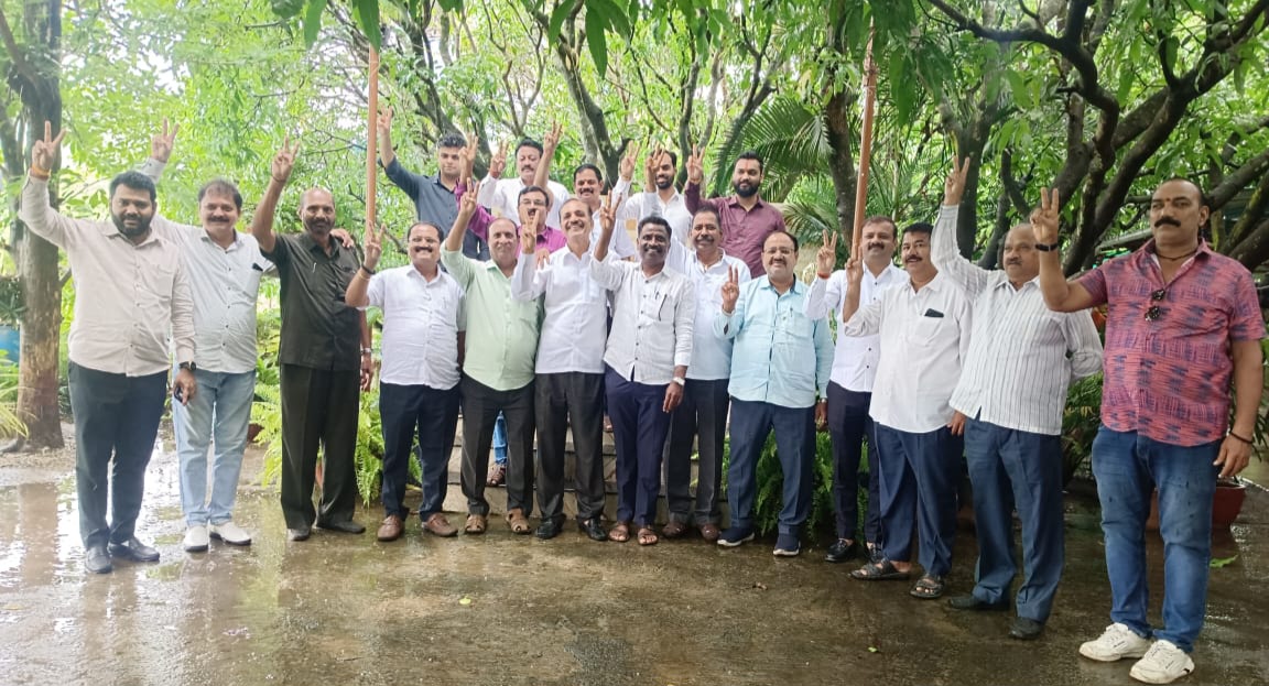 पालिका निवडणुकीच्या पार्श्वभूमीवर झालेल्या कर्वेनगर परिवर्तन आघाडीच्या चिंतन बैठकीची राजकीय वर्तुळात चर्चा.. काय झाले बैठकीत..