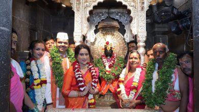 पंढरपुरात विठ्ठलाची मुख्यमंत्री देवेंद्र फडणवीस यांच्या हस्ते शासकीय महापूजा.. शेतकरी, कष्टकरी व सर्व जनतेच्या सुख-समृद्धी व महाराष्ट्राच्या विकासासाठी विठ्ठल चरणी प्रार्थना..