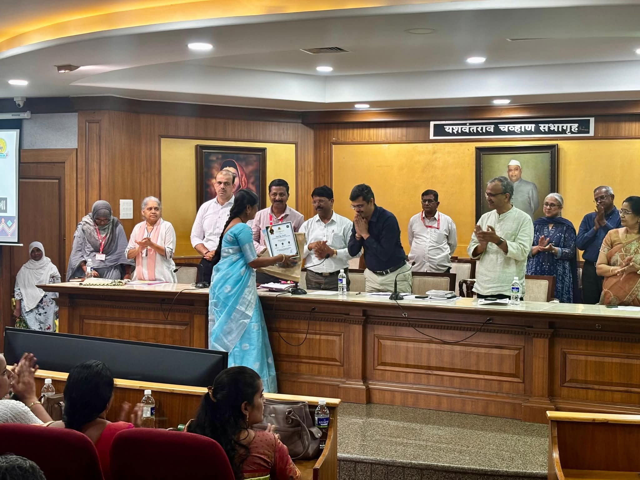 ‘कॉफी विथ सीईओ’ उपक्रमांतर्गत उपक्रमशील शिक्षकांचा सन्मान व संवाद