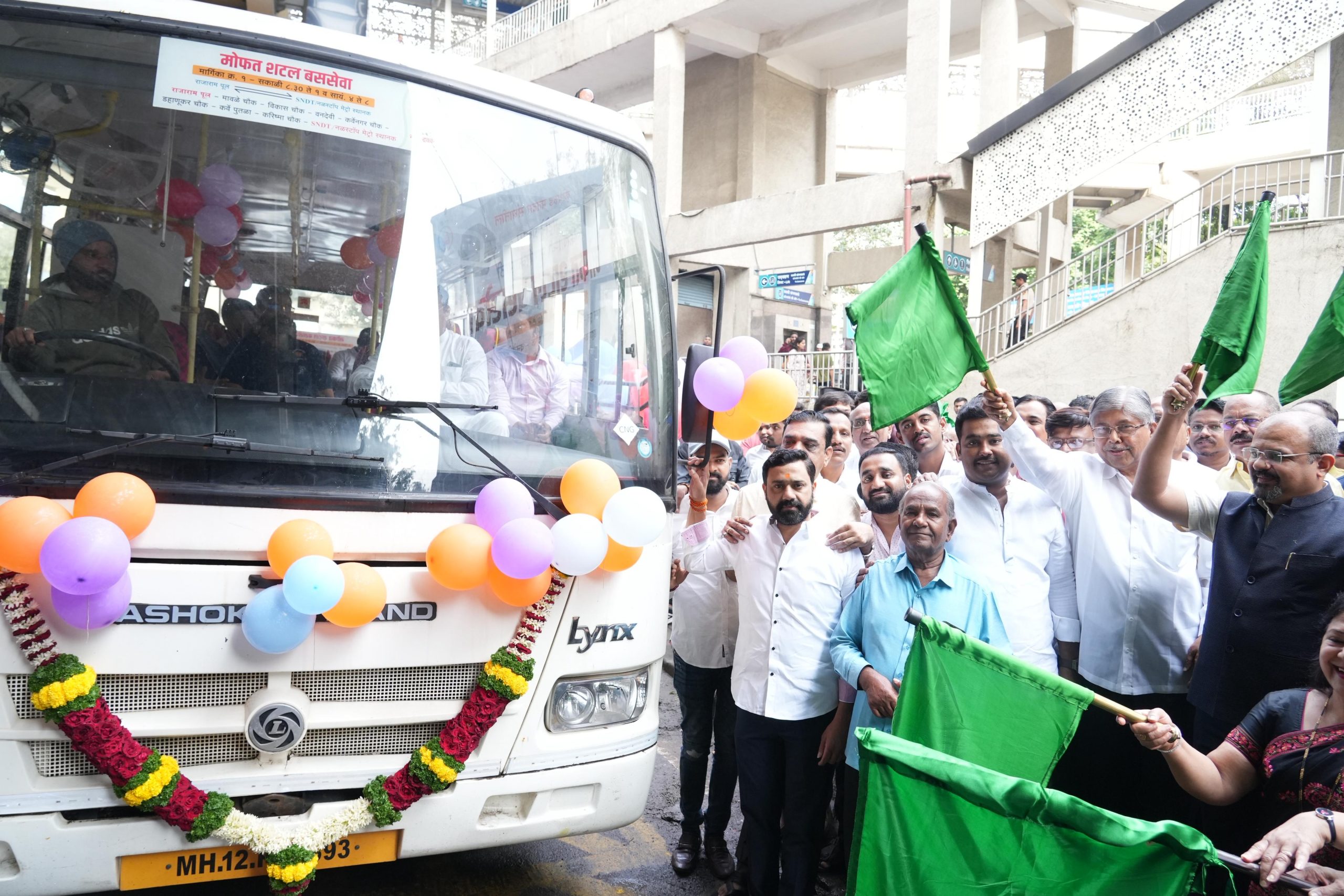 कोथरुडकरांनो मेट्रोला जायचंय… गाडी कशाला बस वापरा! मंत्री चंद्रकांत पाटील यांचा उपक्रम