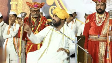 जगातलं सर्वात श्रेष्ठ तीर्थ म्हणजे माय आणि बाप.. रामायणाचार्य ह. भ. प. रामराव महाराज ढोक यांच्या कीर्तनावेळी उपस्थितांचे डोळे पाणावले..