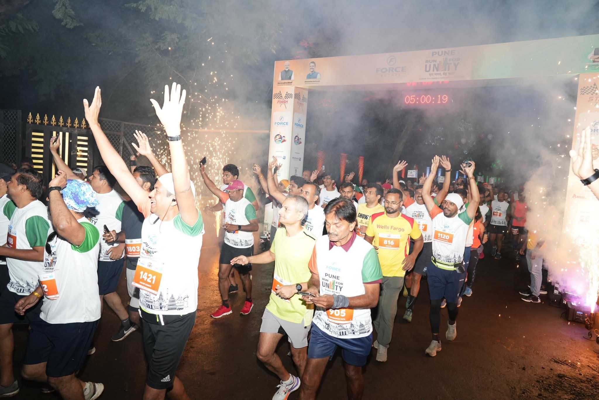 पुण्याची एकता दाखवत ‘पुणे रन फॉर युनिटी मॅरेथॉन’मध्ये धावले २१ हजार पुणेकर ; केंद्रीय राज्यमंत्री मुरलीधर मोहोळ यांच्या वतीने आयोजित खासदार क्रीडा महोत्सवातील मॅरेथॉनमध्ये पुणेकरांनी दिला एकतेचा संदेश 