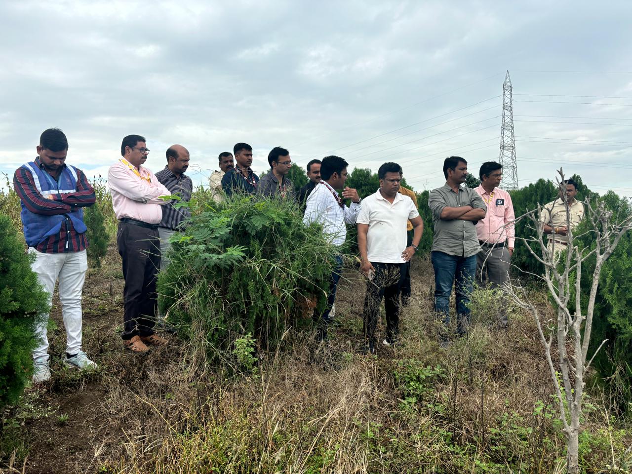 महापालिका आयुक्त नवल किशोर राम यांची देवाची उरुळी कचरा डेपो परिसरास भेट