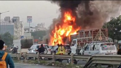 पुण्यातील नवले पुलावर तीन वाहनांचा विचित्र अपघात; पाच जणांचा मृत्यू, 20 जण गंभीर जखमी