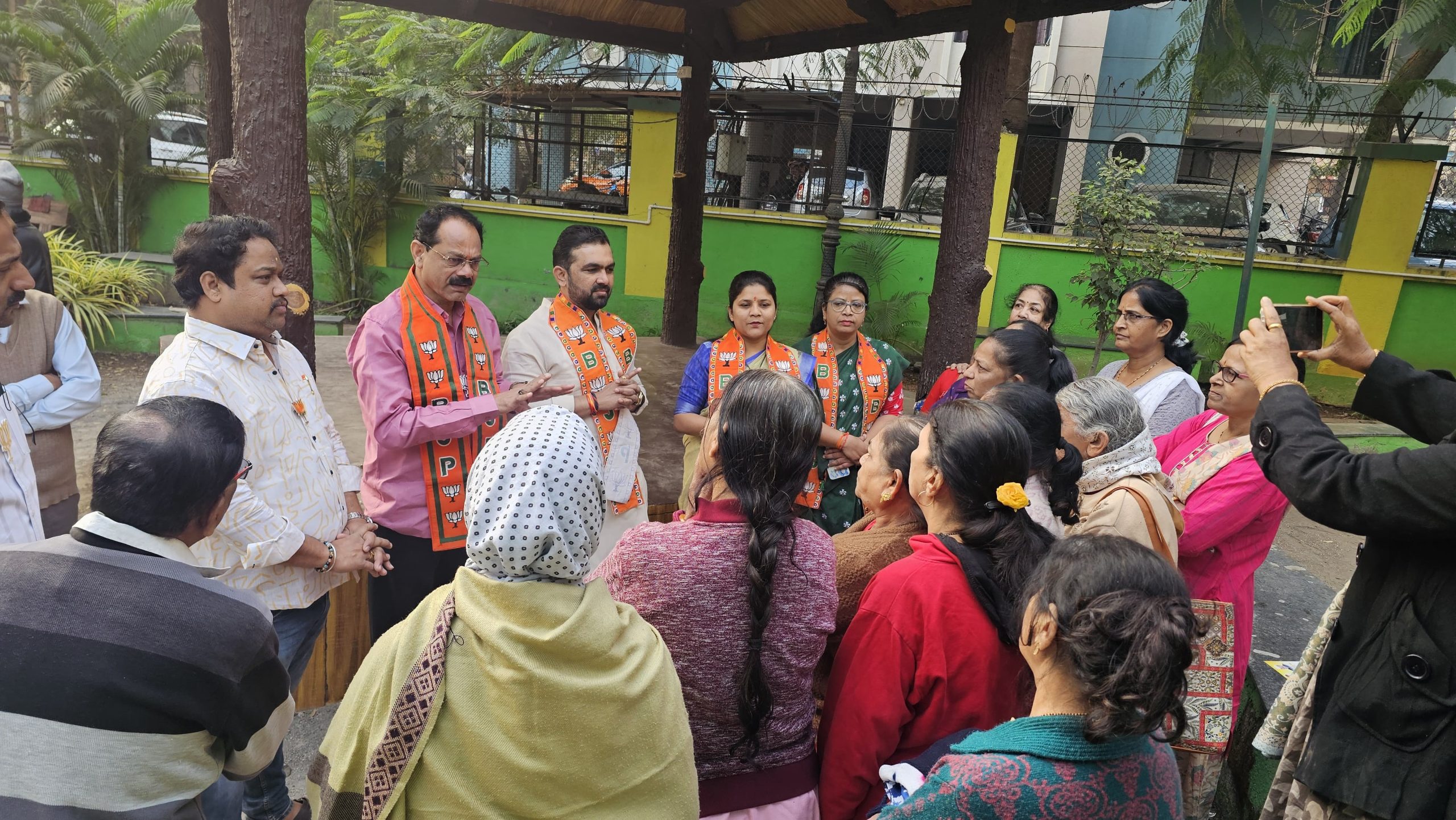प्रभाग १० भुसारी कॉलनी बावधनमध्ये सर्वसमावेशक विकास, नागरिकांचा सहभाग आणि पारदर्शक कारभारावर भर देण्यात येईल : भाजप उमेदवारांनी व्यक्त केला विश्वास