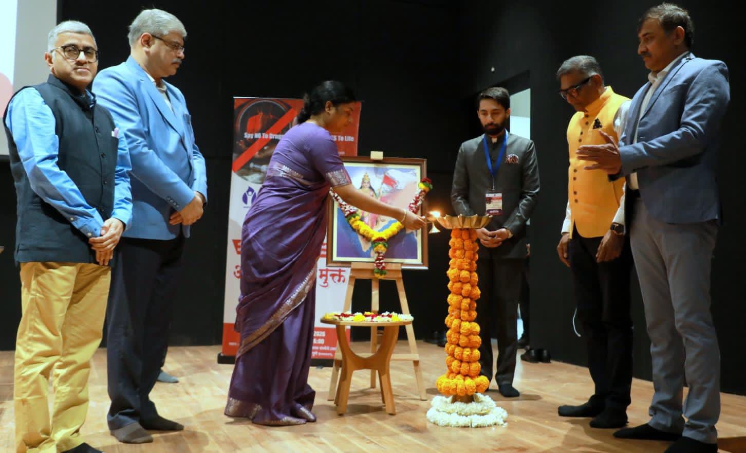 अमली पदार्थ विरोधी लढा सर्वसमावेशक व्हावा : पोलीस महानिरीक्षक शारदा राऊत