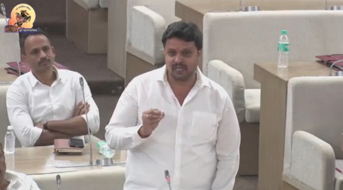 पुणे महानगरपालिका निवडणूकीत अजितदादांनी पुणेकरांना दिलेल्या वचनांची पूर्तता महापौरांनी करावी हिच दादांना श्रद्धांजली- नगरसेवक अमोल बालवडकर 