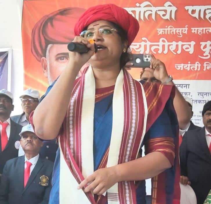 महात्मा फुलेंना द्विशताब्दी जयंती वर्षातच ‘भारतरत्न’ मिळावा : खा. ज्योती वाघमारे महात्मा फुलेंना द्विशताब्दी जयंती वर्षातच ‘भारतरत्न’ मिळावा : खा. ज्योती वाघमारे