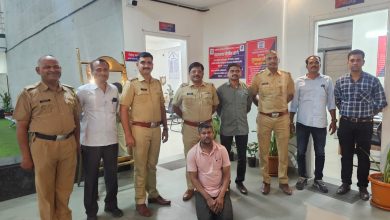 पुण्यात आर्थिक फसवणूक करून फरार झालेल्या आरोपीला नवी मुंबई येथून अटक पुण्यात आर्थिक फसवणूक करून फरार झालेल्या आरोपीला नवी मुंबई येथून अटक
