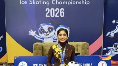 पुण्याची स्केटर कु. वेदिका बापट हिने ‘२१ व्या राष्ट्रीय आइस स्केटिंग चॅम्पियनशिप २०२६’स्पर्धेत रौप्यपदक पटकावले.