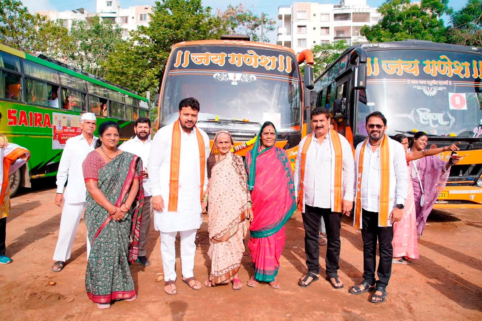 बालवडकर परिवाराची वारकरी सेवेची ३२ वर्षांची अखंड परंपरा! 950 भाविकांसाठी पंढरपूर यात्रा बालवडकर परिवाराची वारकरी सेवेची ३२ वर्षांची अखंड परंपरा! 950 भाविकांसाठी पंढरपूर यात्रा