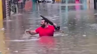 वडगाव शेरीतील रस्त्यांसाठी तात्काळ बोटींची व्यवस्था करा; नगरसेवक सुहास टिंगरे यांची उपरोधिक टिप्पणी