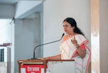 युवा पिढीवर राष्ट्र प्रेमाचे संस्कार घडवण्याचे सामर्थ्य&nbsp; या राष्ट्र मंत्रात ;&nbsp; खासदार प्रा. डॉ. मेधा कुलकर्णी यांनी कथन केला राष्ट्र मंत्राचा महिमा
